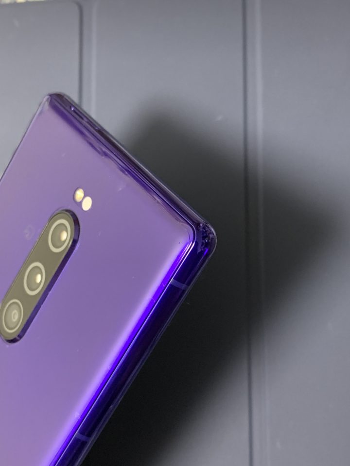 Xperia 1用にケース ガラスフィルム 背面フィルムを買いました 簡単に紹介 ガラスフィルムはドットありタイプに注意