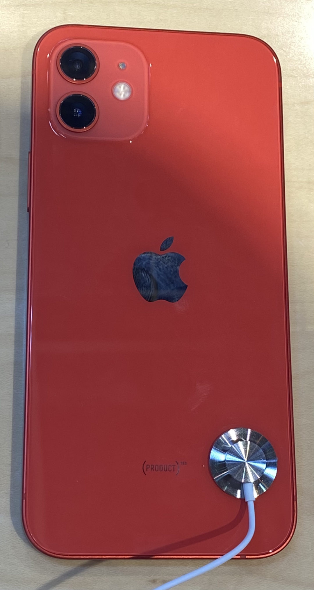 店頭でiphone 12の全カラーの背面を見てきた Product Red レッド の色味は要確認