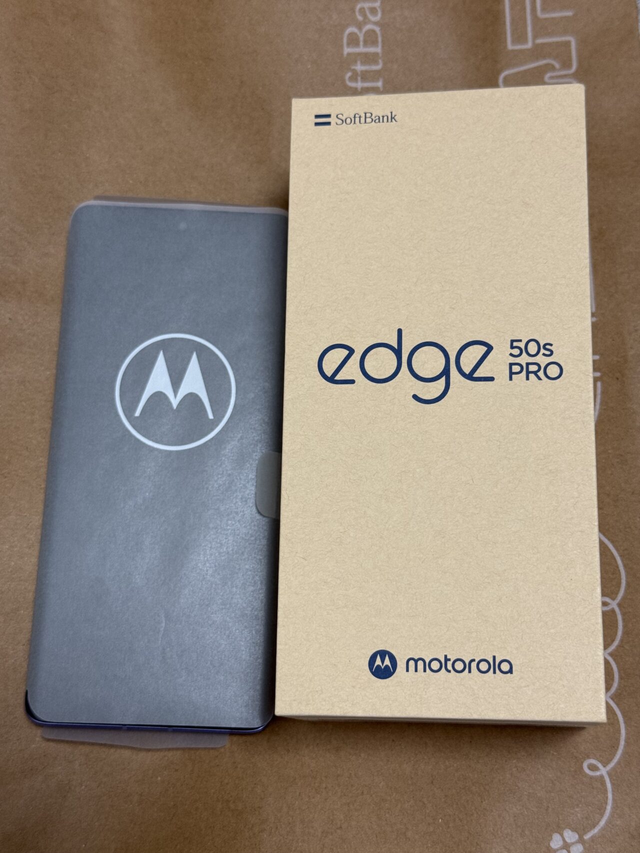 ヤマダデンキでソフトバンクのmotorola edge 50s proを端末単体